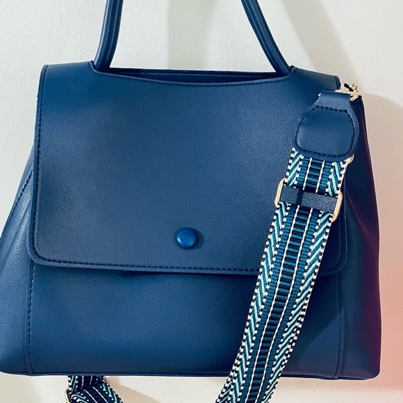 Brand new Blue flap bag - Picture 4 of 6